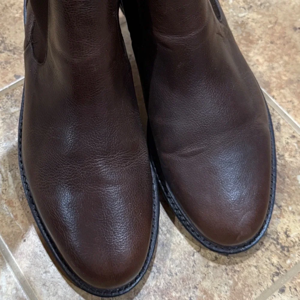 Allen Edmonds Grafton Chelsea Brown Leather Boots Mens 8.5 Weatherproof Lug Sole